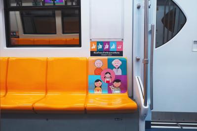 タイの地下鉄、謎の優先席。なぜ「僧侶」が座るのか?