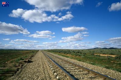 オーストラリアの絶景!世界一まっすぐな線路(480km)を走る「インディアン・パシフィック」の旅